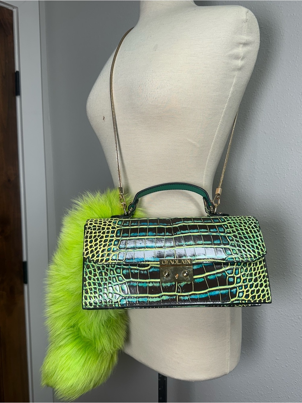 Custom Spiedenelli - Green Alligator Shoulder Bag with removable green fur tail